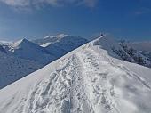 57...su cornice